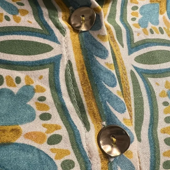 Women's Haute Hippie Button Down Shirt L Green Blue Floral - Picture 9 of 12